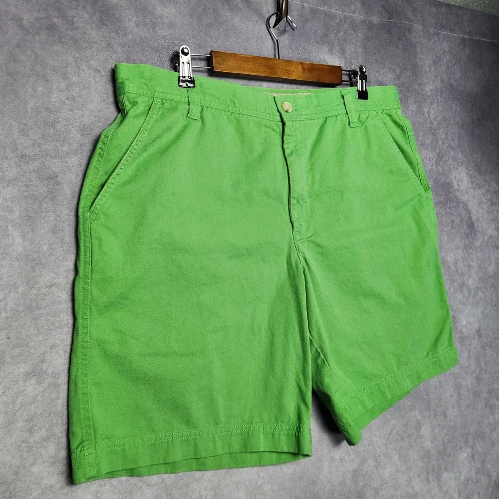 Izod Saltwater Mens Green Cotton Chino Shorts Size 38 Summer Casual